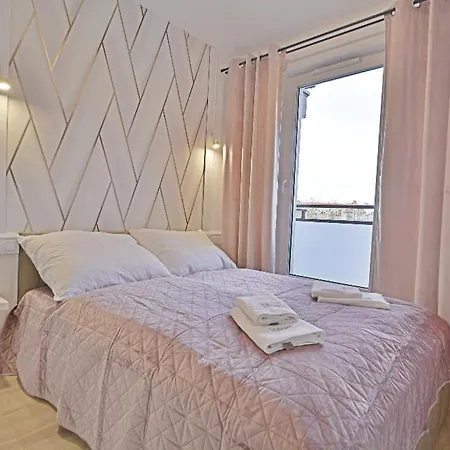 Apartament Z Komorka Na Rowery Apartment